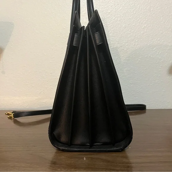 Saint Laurent Sac De Jour Small Black with Gold Hardware - Picture 4 of 16
